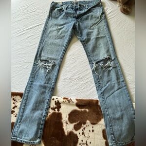 Abercrombie jeans skinny with distressed knees.
